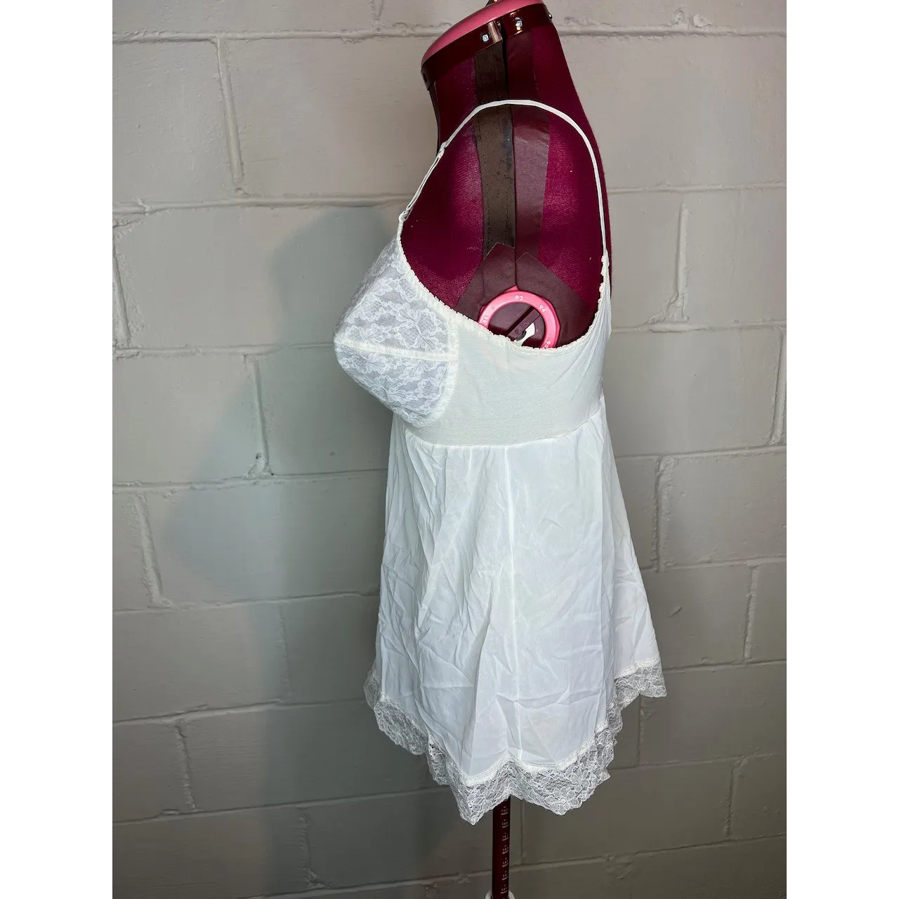 slip negligee nightgown white lace bust Size undefined - Image 5