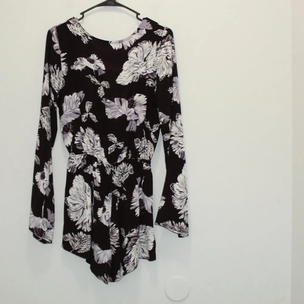 Audrey 3 +1 Floral Romper Size Medium - Image 8