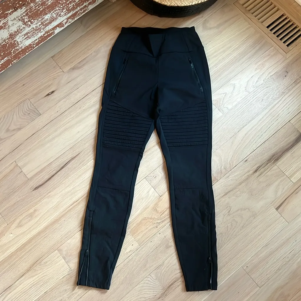 Athleta black size 2 Headlands Hybrid Moto Tight - Image 2