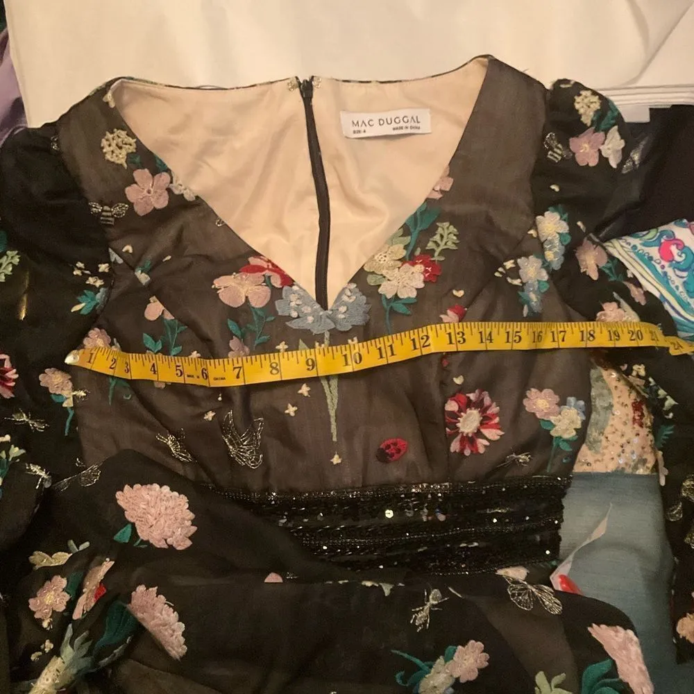 NWOT Mac Duggal 79361 EMBROIDERED BISHOP SLEEVE V NECK FLOWY GOWN Black Size 4 - Image 15