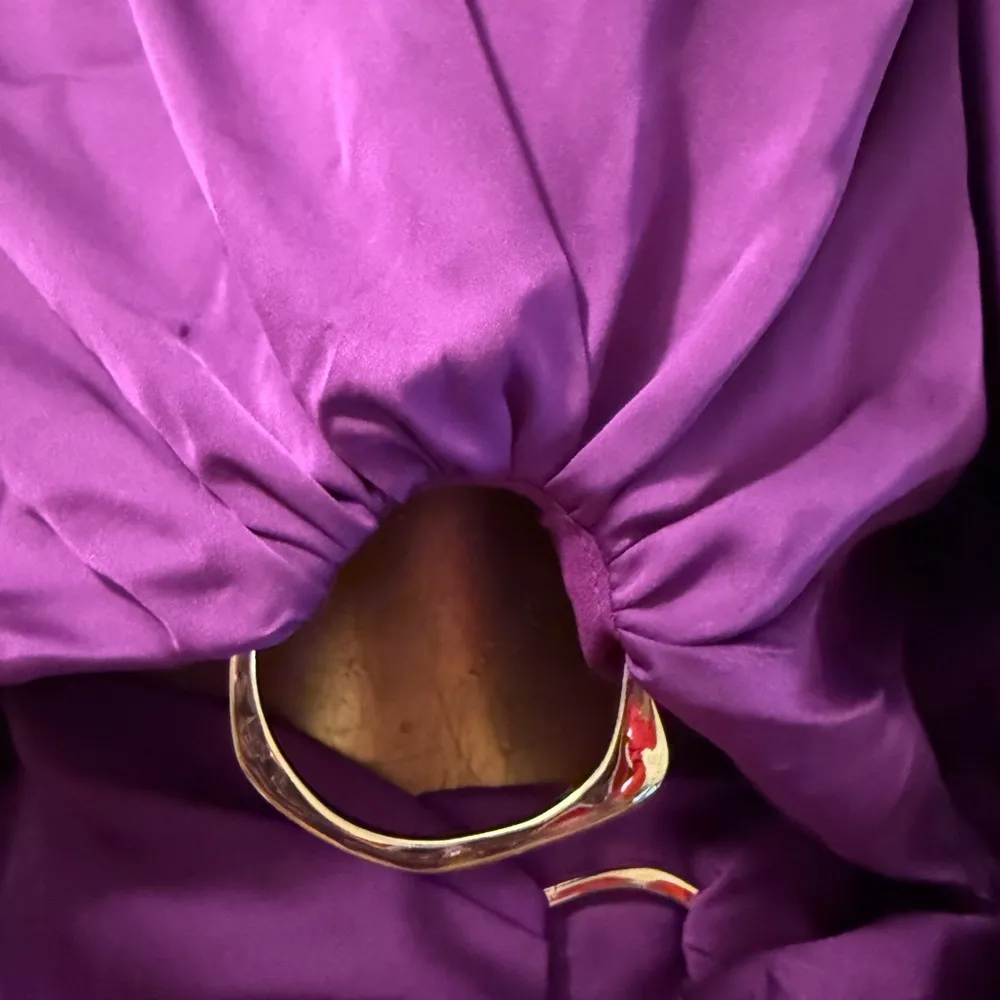 DO+BE Purple Blouse with Ring Detail size M - Image 6