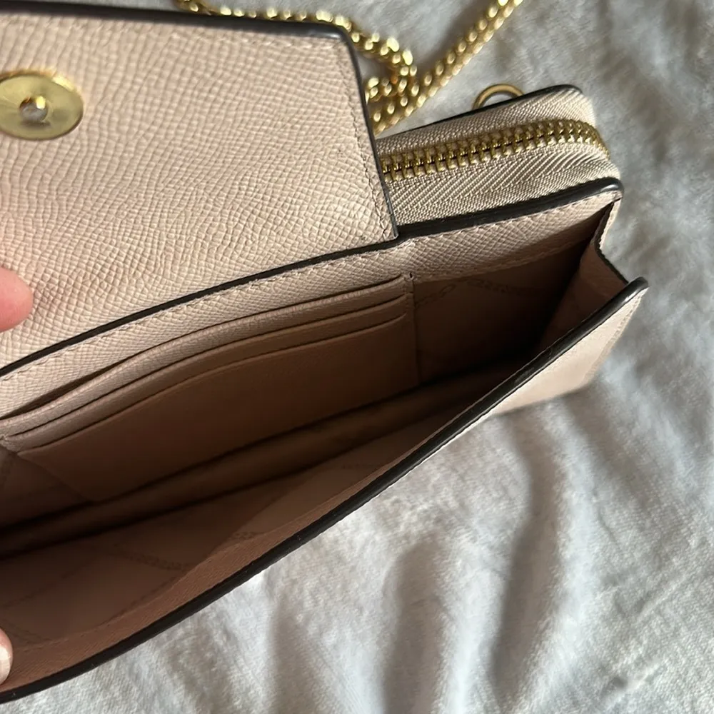 Michael Kors Crossbody Wallet/Clutch - Image 8