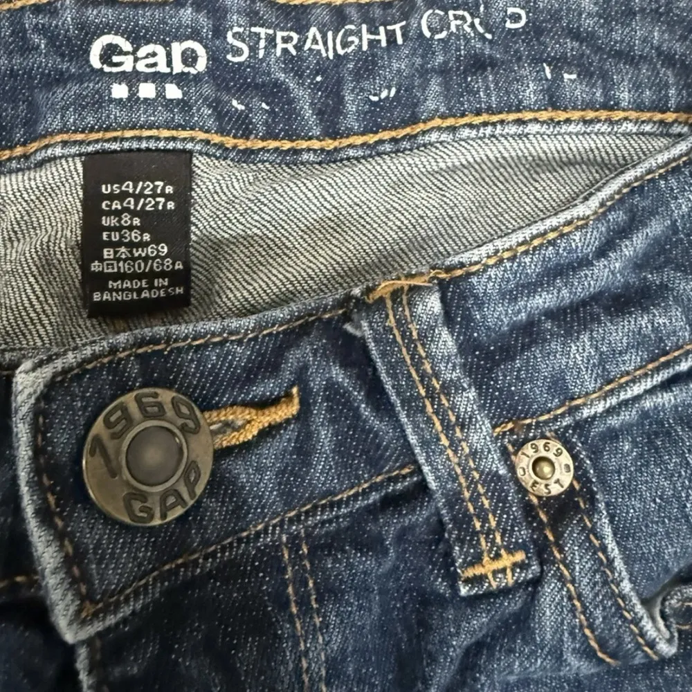 gap straight cropped jeans 4 27 Capri - Image 2