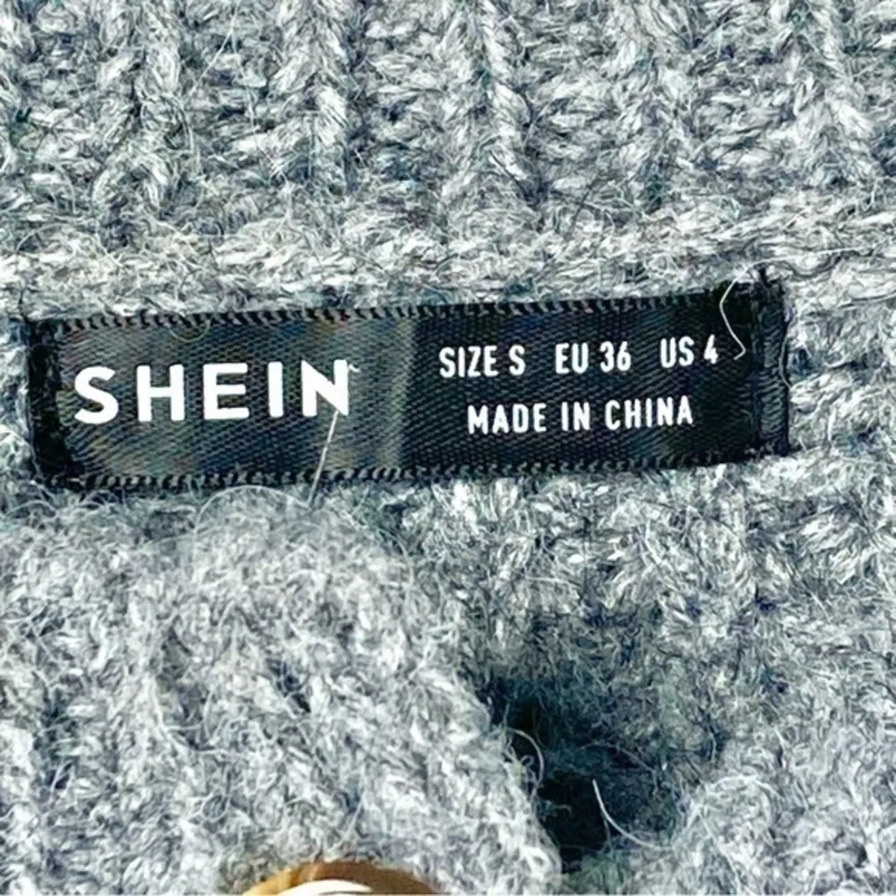 SHEIN Womens Sz Small Gray Crew Neck Ribbed Knit Button Front Cardigan Sweater - Image 3