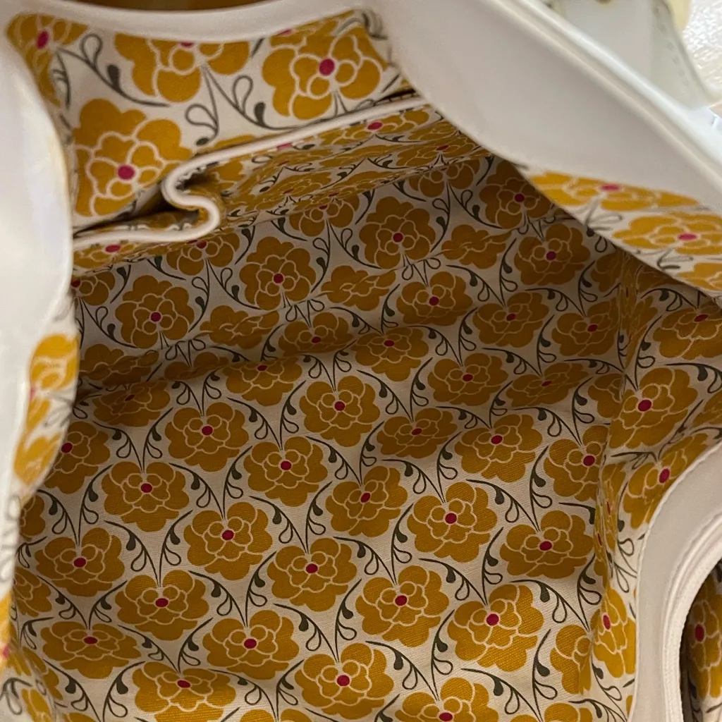 Emma Fox White and Silver Large Tote Bag - Image 4