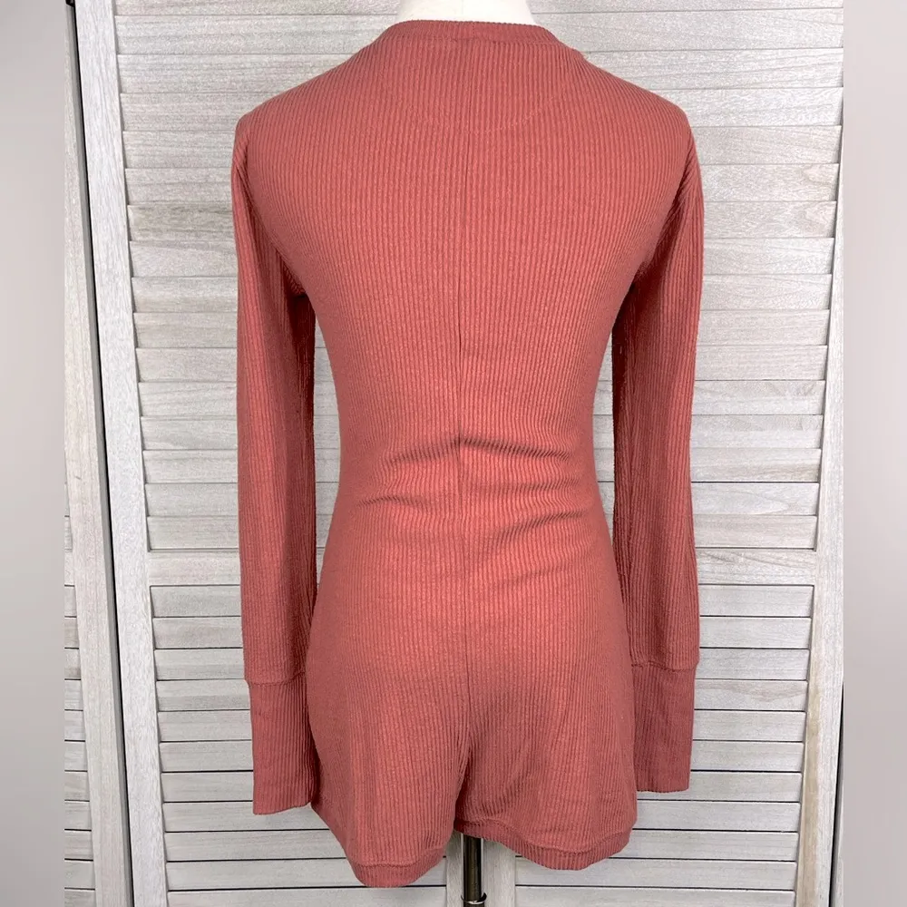 FOREVER 21 Women's Pajama Shortie Romper Long Sleeves Rosy Mauve-Large - Image 3