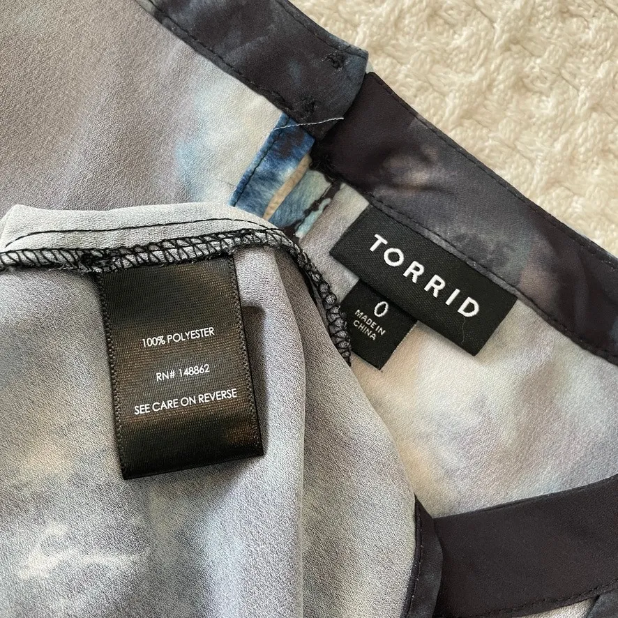 Torrid 0 Georgette caged front keyhole tank blouse TB 2006 - Image 8