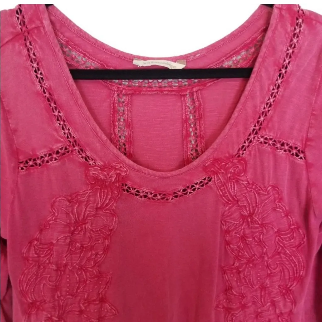 NWOT Soft Surroundings Hot Pink Embroidered Top Petite Small - Image 4