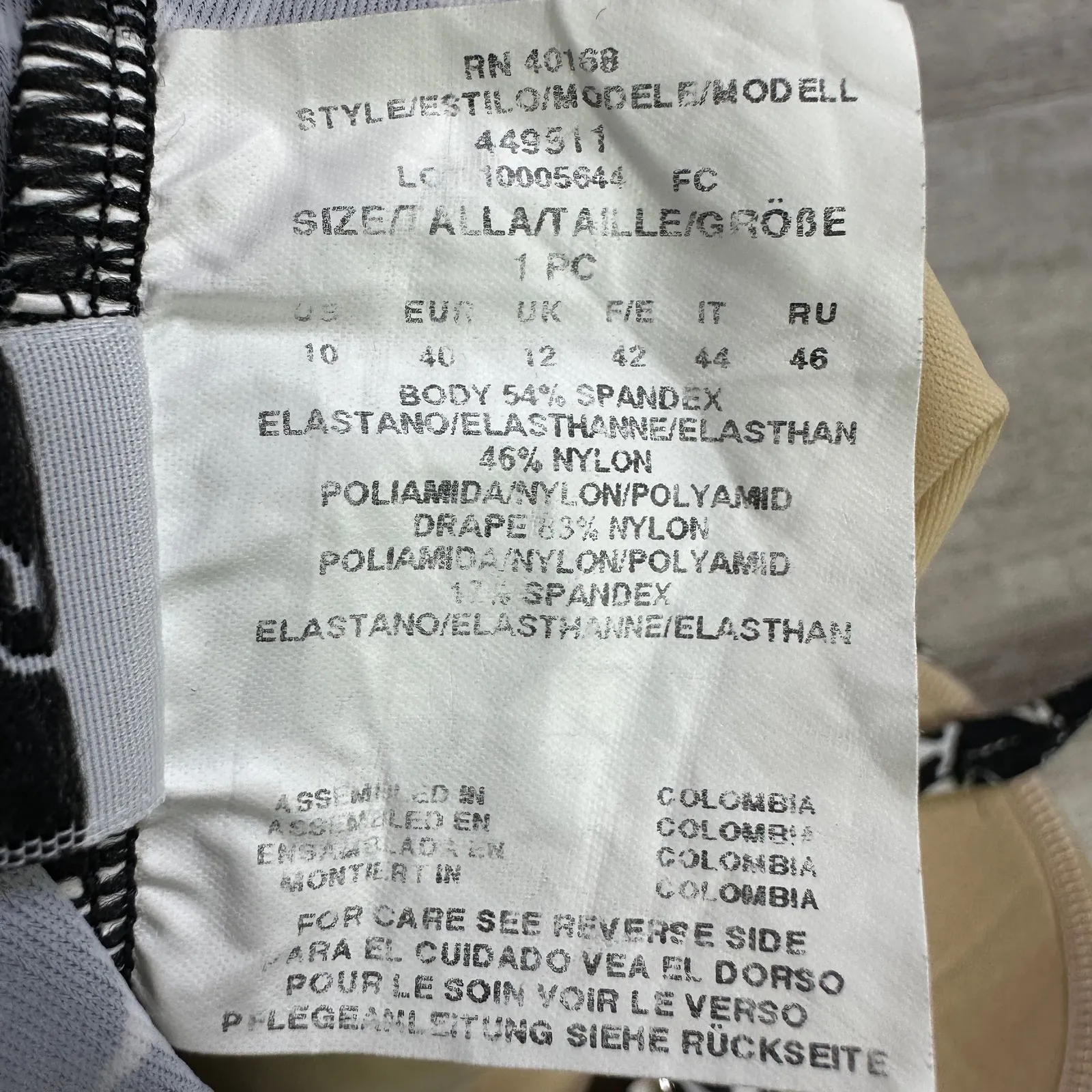 Miraclesuit One Piece Swimsuit Women’s 10 Black White Abstract Animal Print - Image 3