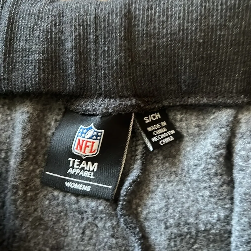 NFL  Steelers Women’s Fleece Gray Joggers - Image 4