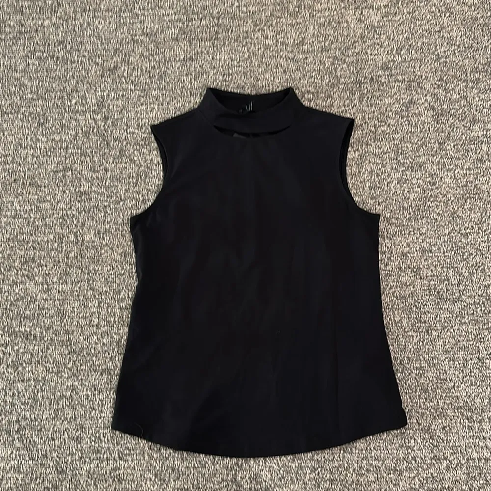 NWT Nic + Zoe Knit Top With Cutout Sz M - Image 6