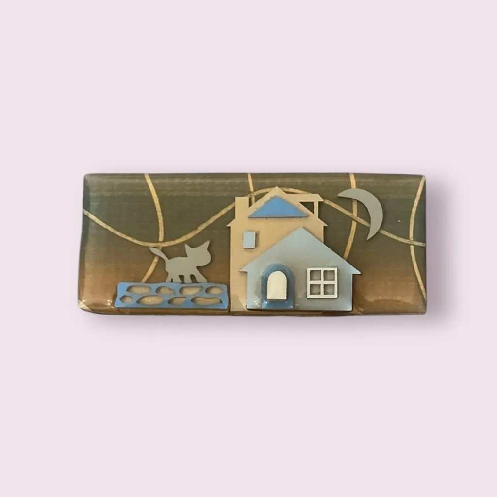 Vintage House Pin by Lucinda Cat Half Moon Acrylic Brooch Pin Rectangle Green - Image 2