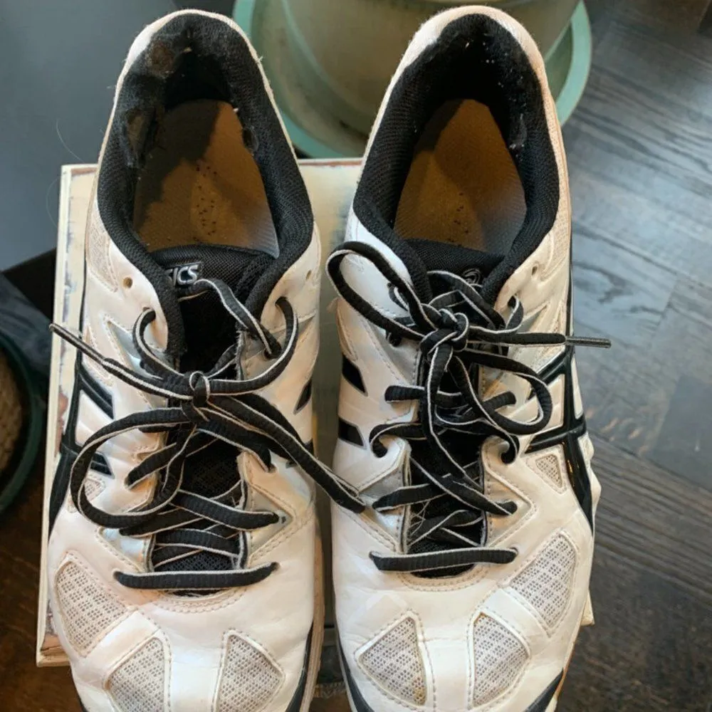 Asics Volleyball Shoes Womens - includes knee pads - Image 2