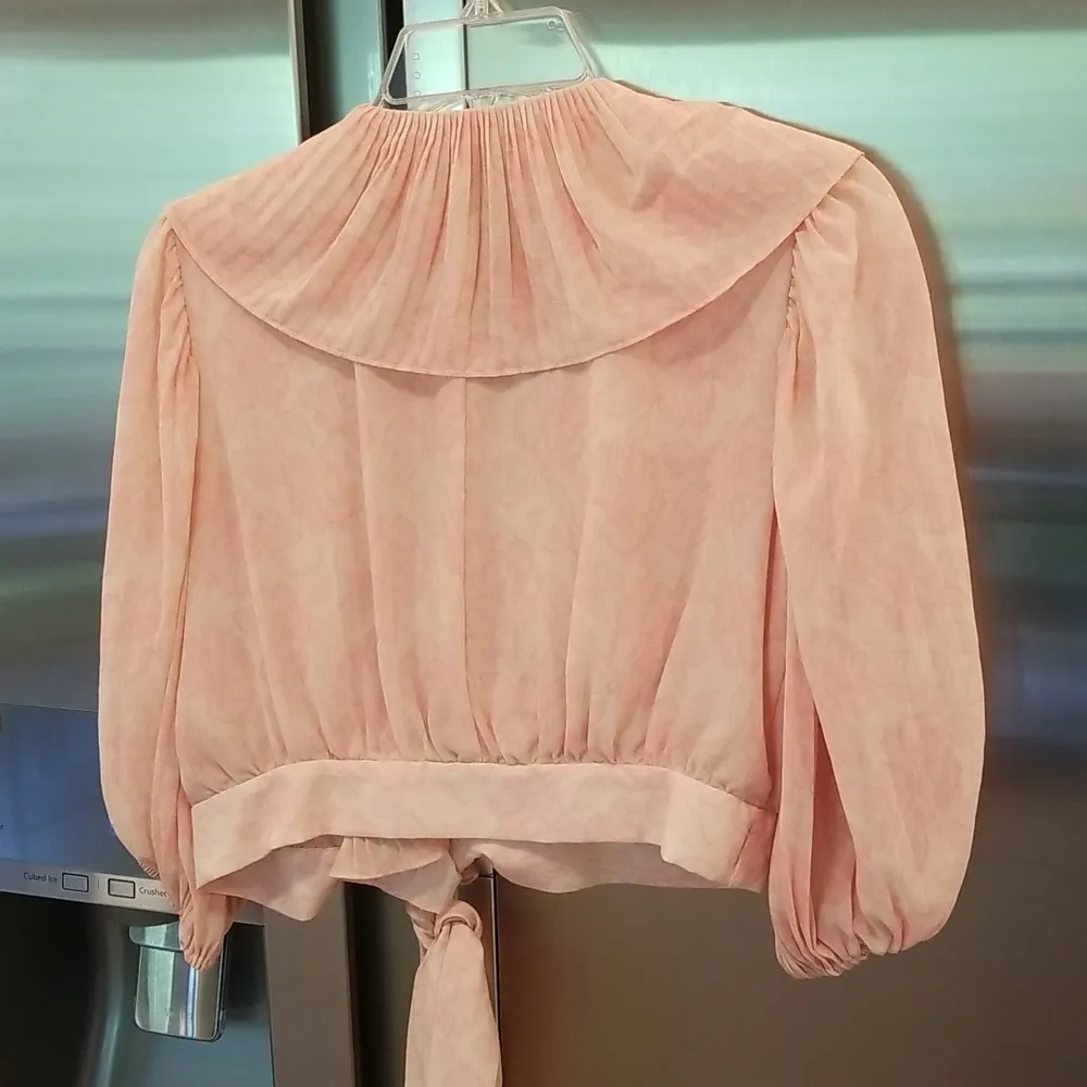 💕AMUR💕 Naya Ruffled Wrap Top Lemon Peach Rose Lace Small Puff Sleeve Crop Top - Image 11