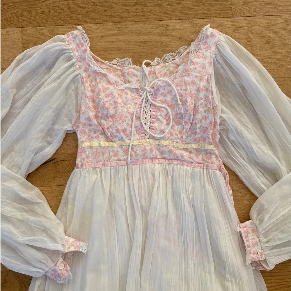 Tag Removed  - Gunne Sax Prairie Dress in White & Pink - Image 2