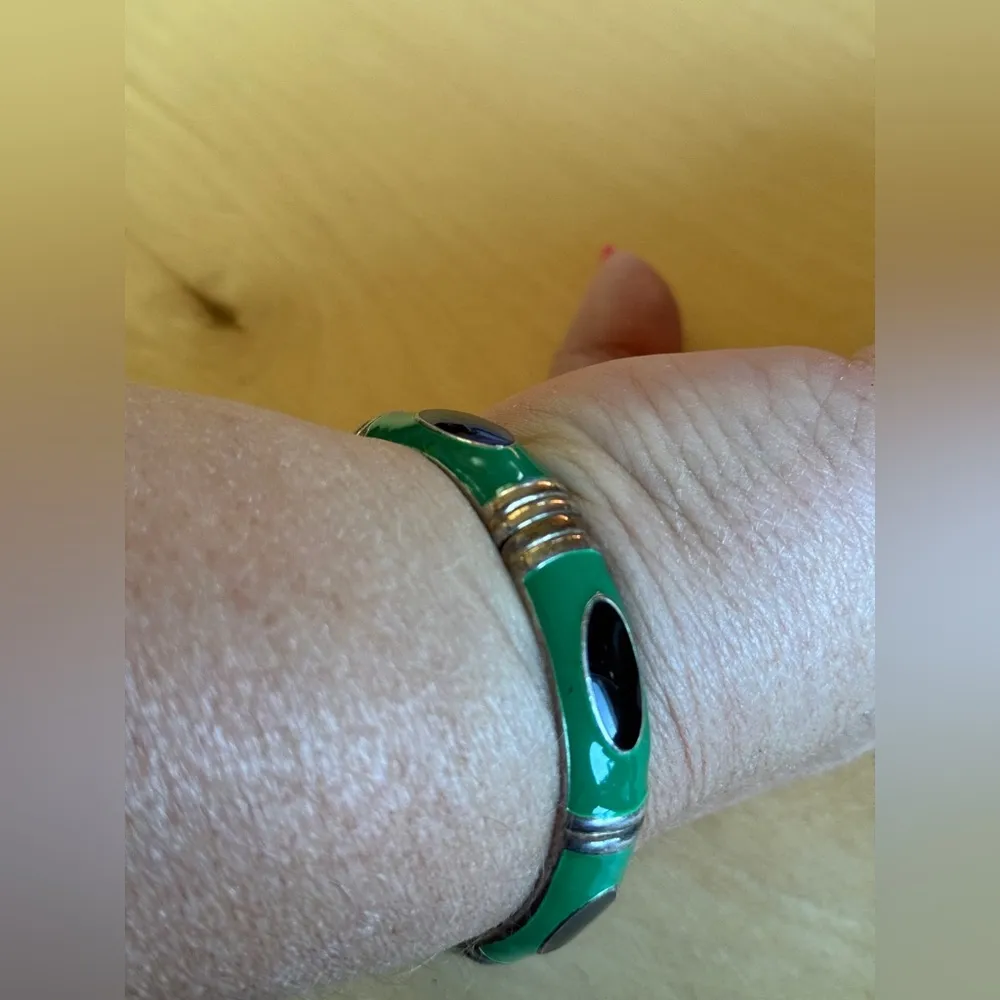 Green and Black Hinge Bracelet - Image 7