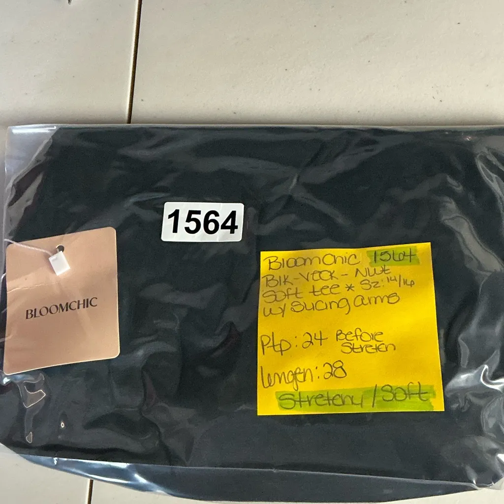 BloomChic Dark Green Cut - Image 8