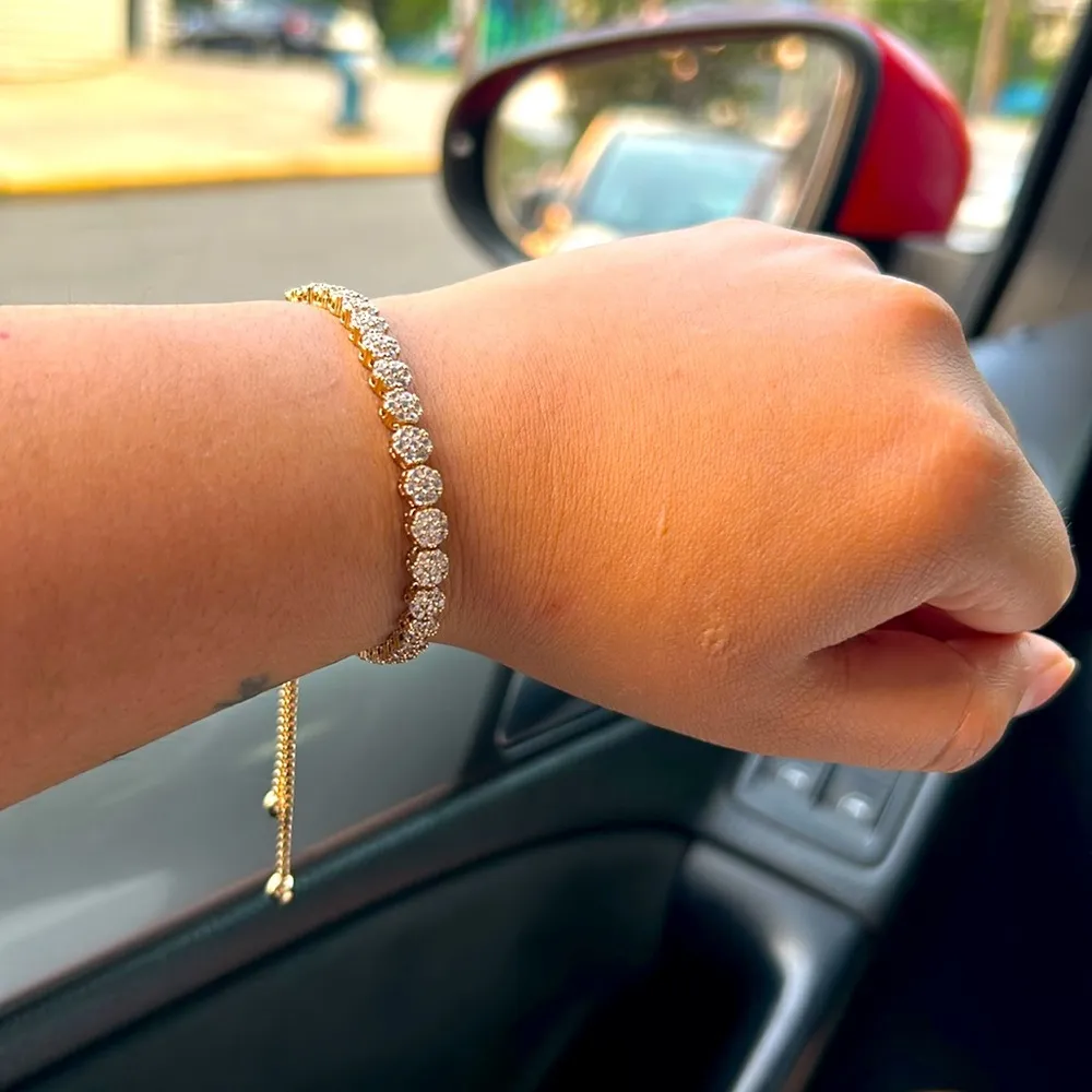 Elegant Gold and Silver Bracelet - Image 2