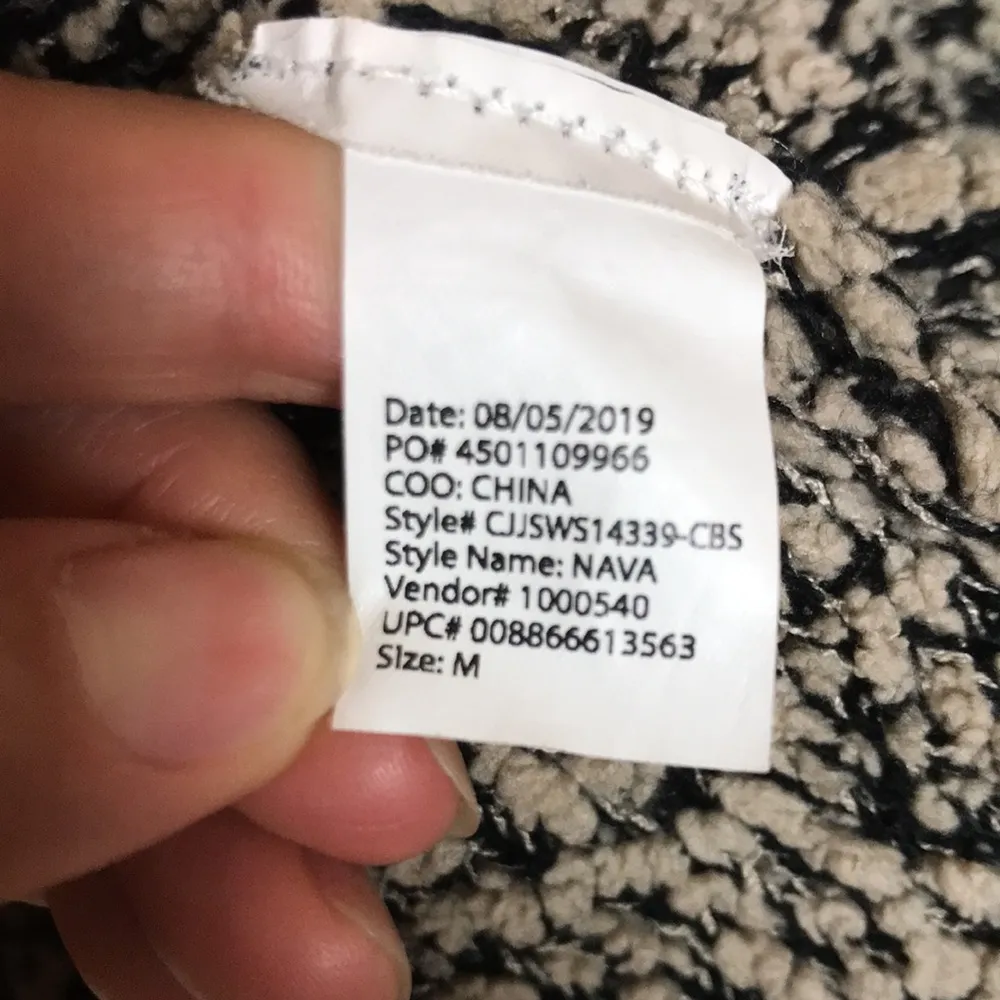 Jessica Simpson Women’s Textured Knit Beige Black Cowl Neck Long Sleeve Sweater - Image 8