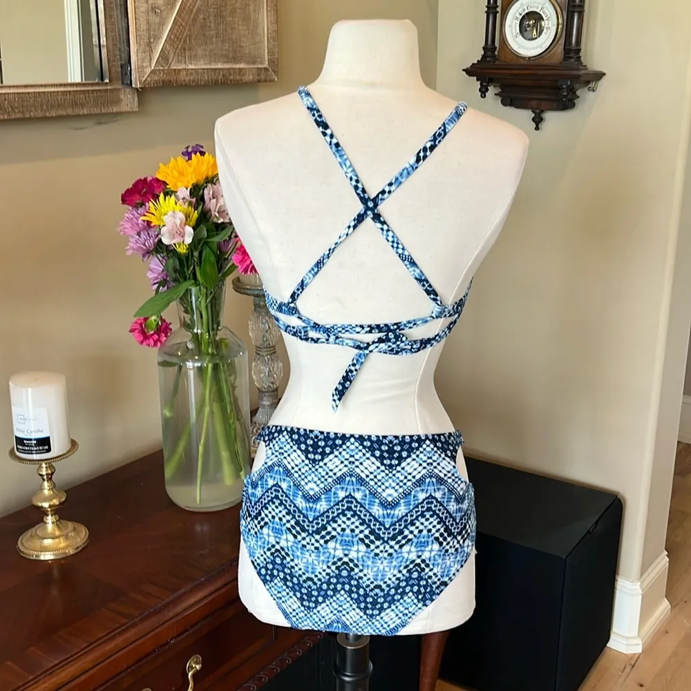 Blue Geometric Bikini Set - Image 8