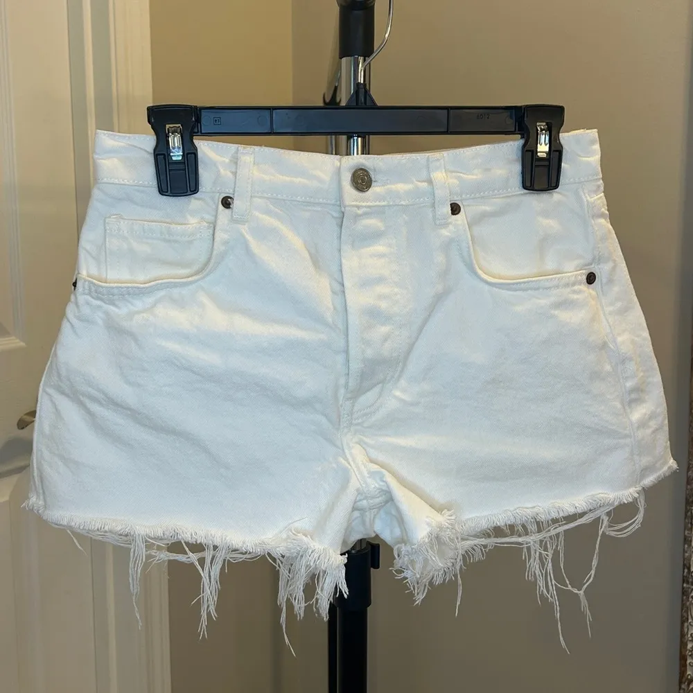 Reformation Charlie‎ High Rise Jean shorts in vintage white - Image 2