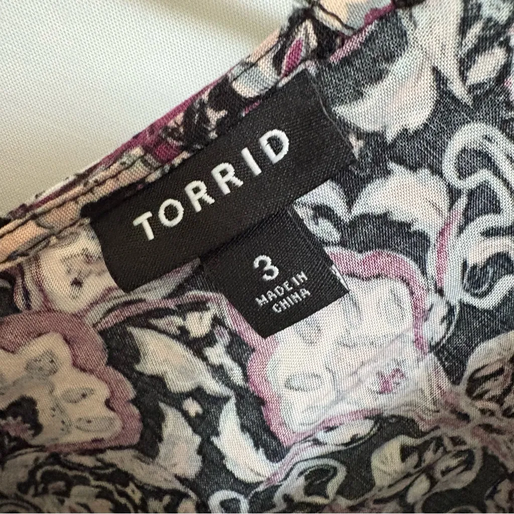 Torrid Crisscross Back Boho Midi Dress Size 3 Purple‎ Medallion Print - Image 5