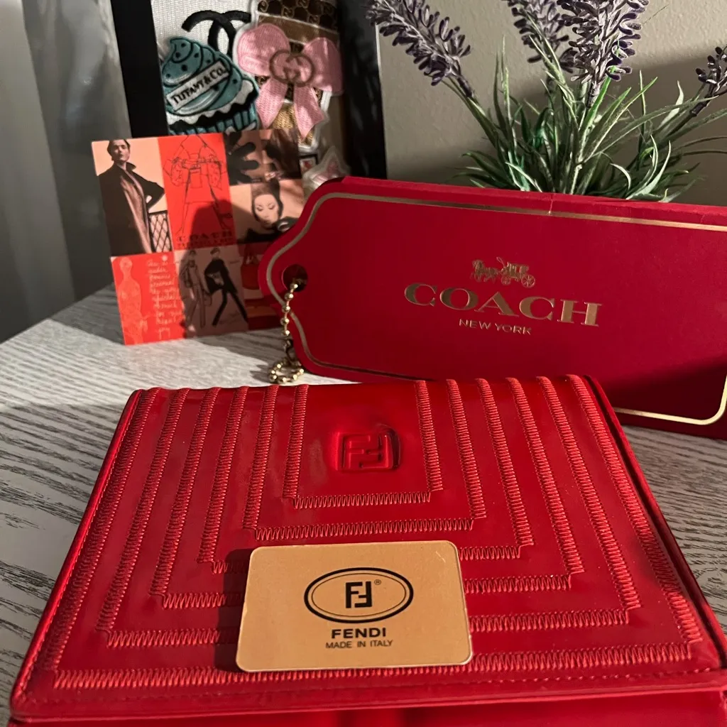 Fendi Vibrant Red Quilted Wallet NWOT - Image 3
