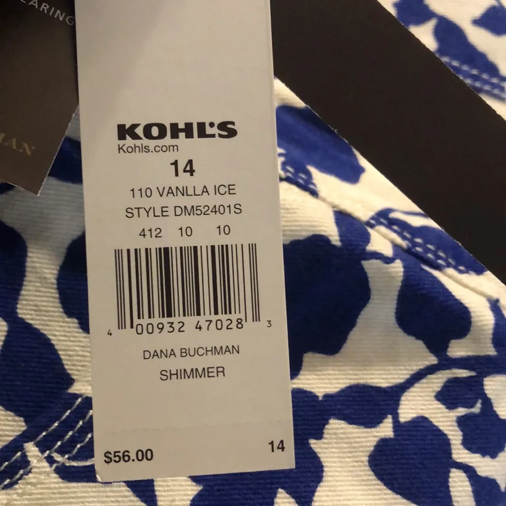 NWT Dana Buchman Size 14 short Jeans - Image 9