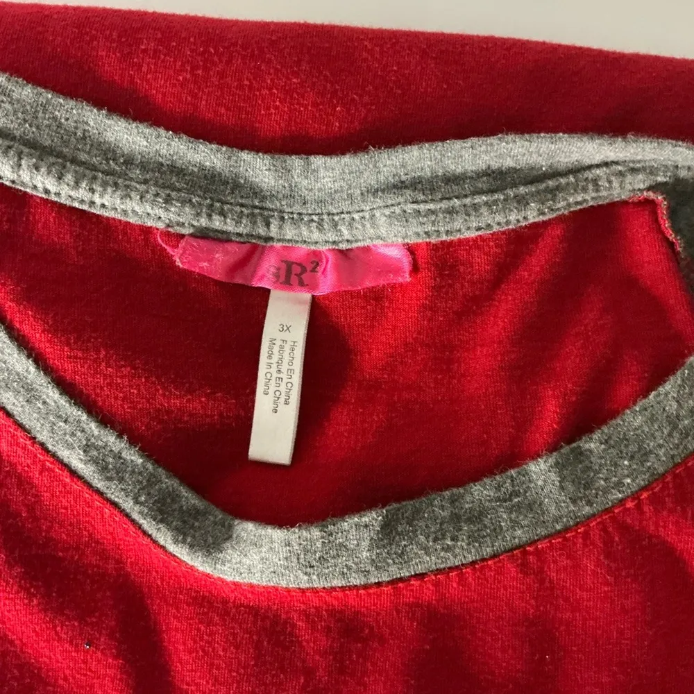 R2 Festive Red and Gray Pajama Top Size 3X - Image 2