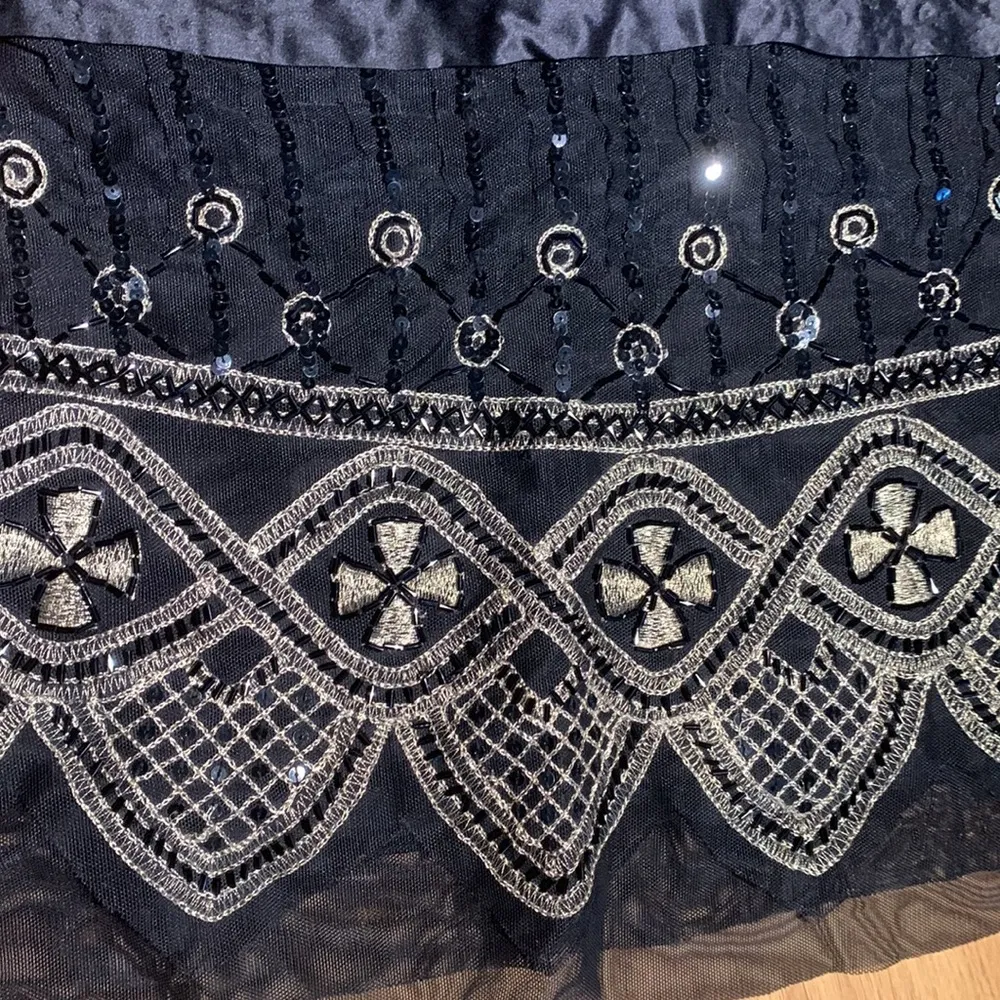 Stunning top for holiday parties by JS Collection NWT - Image 3