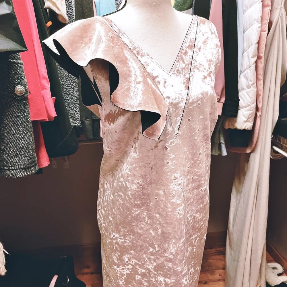 Auth. MSGM Light Pink Velvet NWT Sheath Dress Size 8 - Image 8