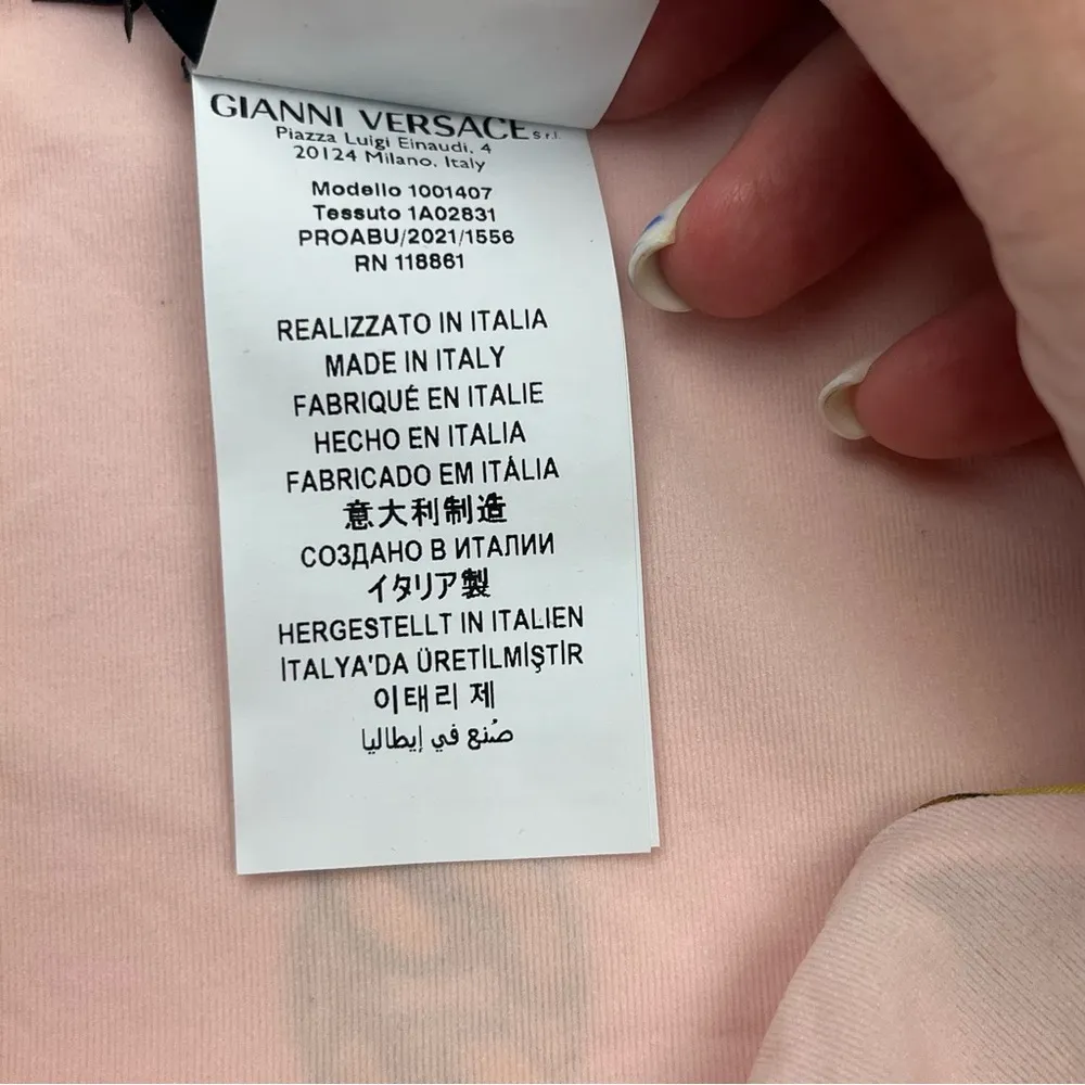 VERSACE Pink Chain Bikini Bottoms Women Size 3 Medium Pink Yellow NEW *TINY FLAW - Image 3