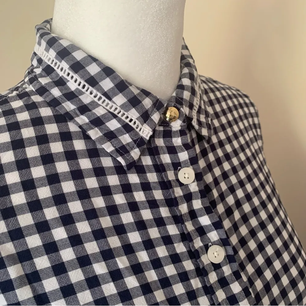 Draper James Blue and White Checkered Button Down Shirt Size 2 - Image 4