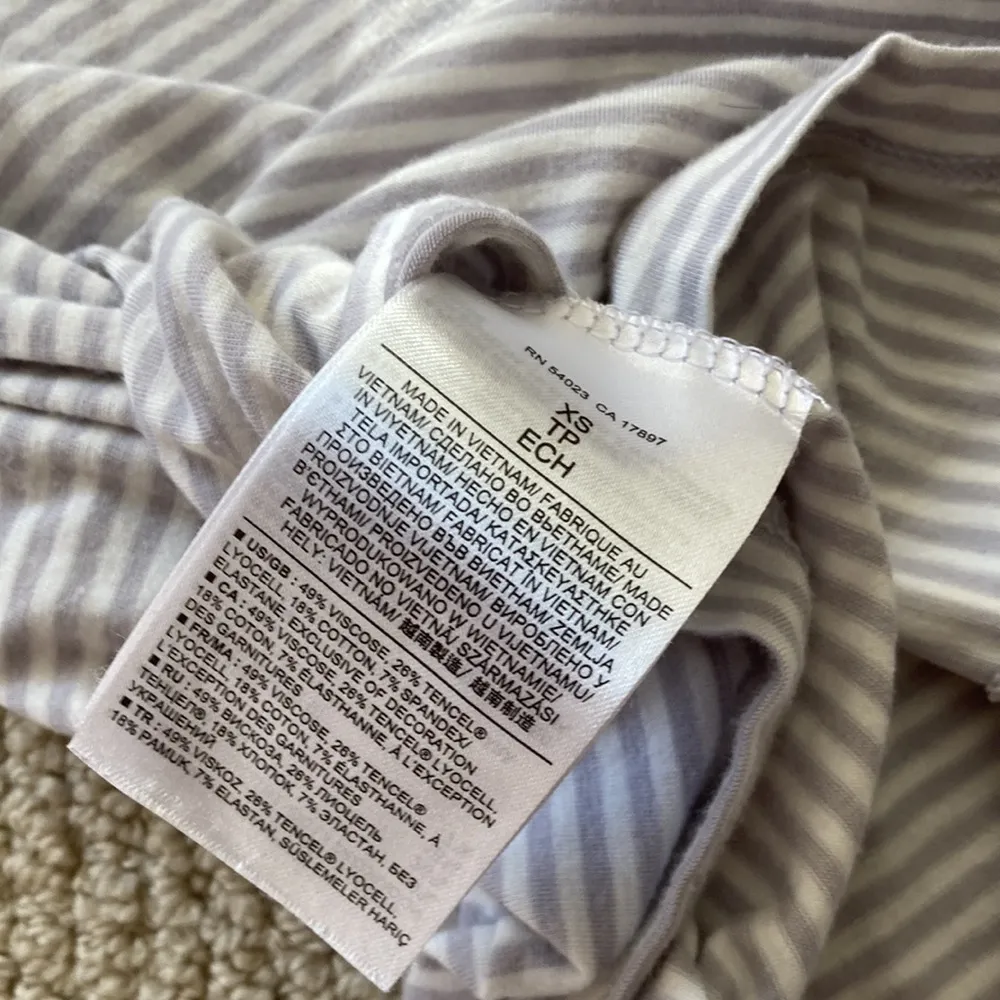 Banana Republic Ultra Soft Striped Basic Casual T-Shirt Top Size XS Cotton GUC - Image 9