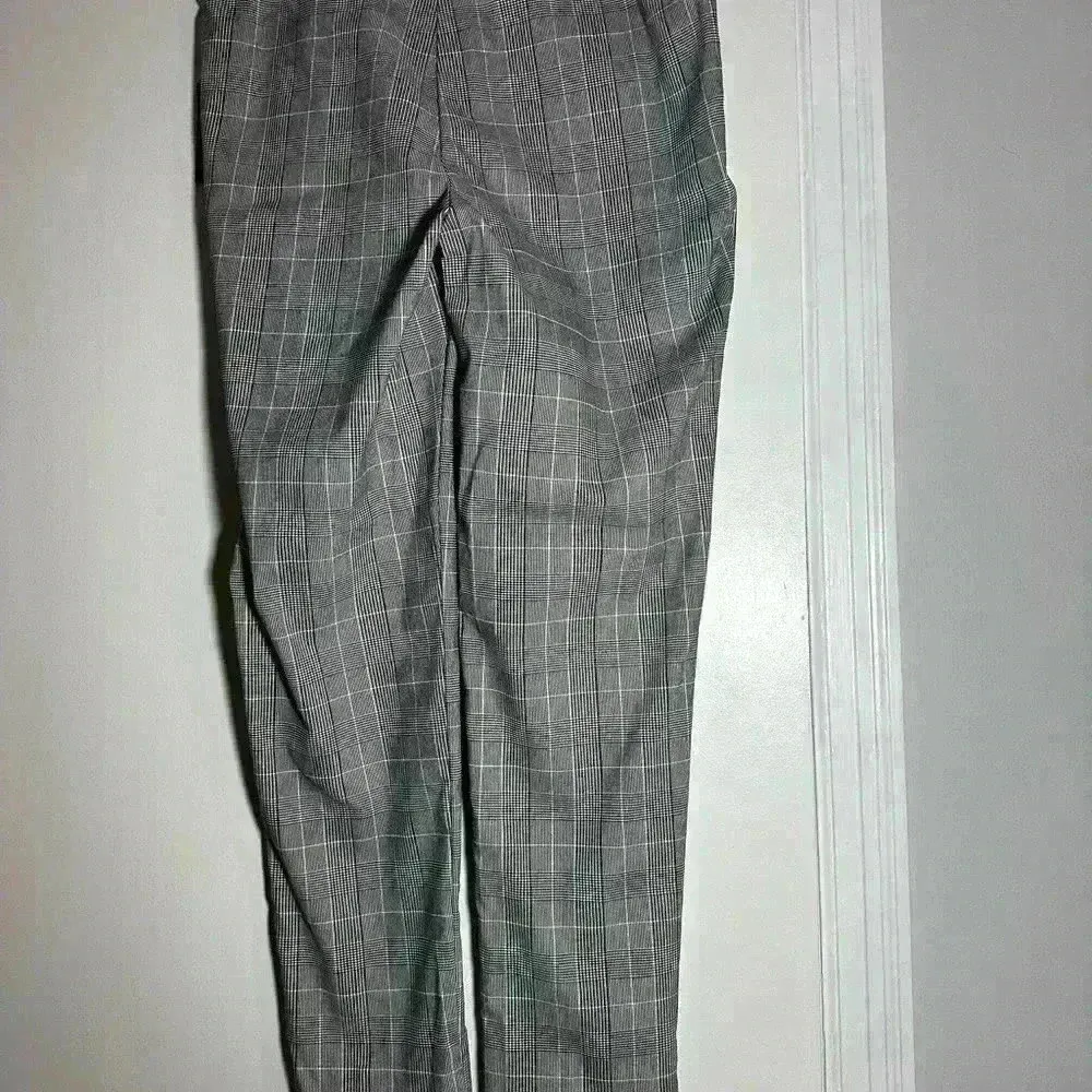 NWT Black And White Plaid Cropped Cigarette 
Stretch Pull On Dress Pant. Sz: M. - Image 4