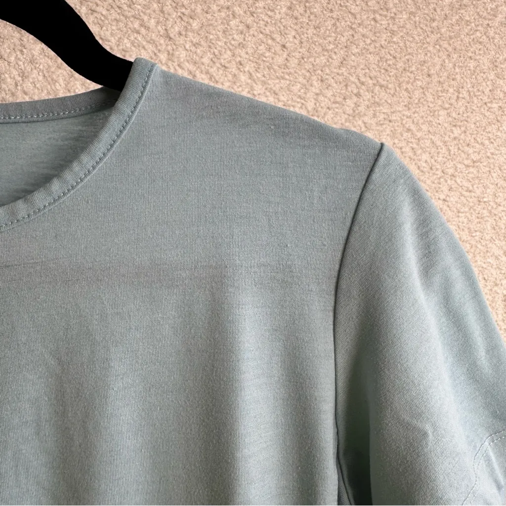 The North Face Women’s Light Blue Vaporwick T-Shirt Size Small - Image 7