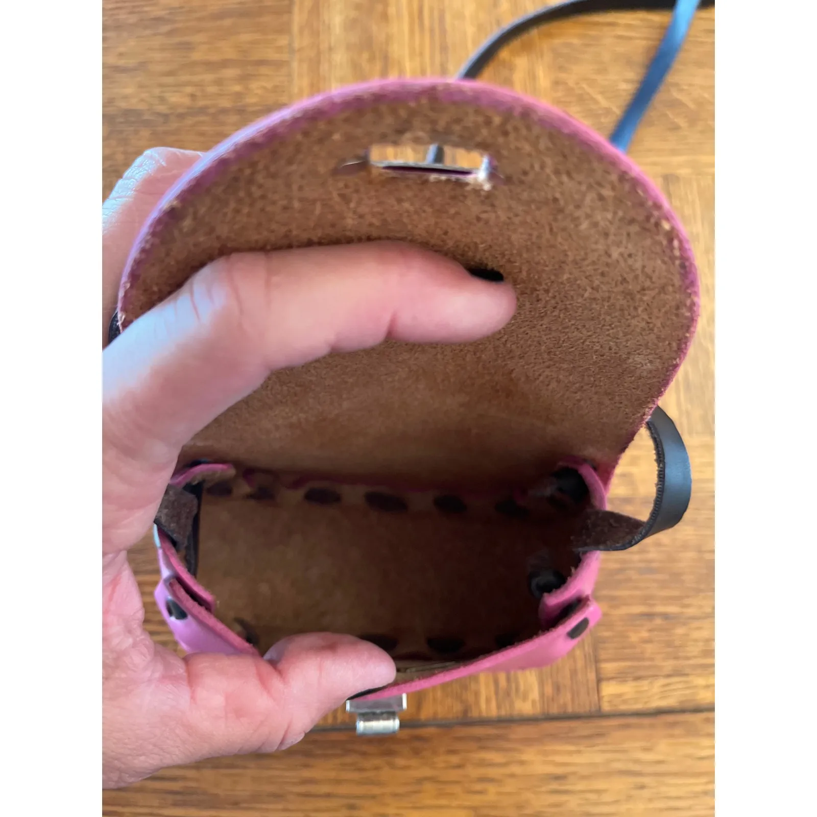 Crossbody leather bag made in Mexico Pink - Image 5