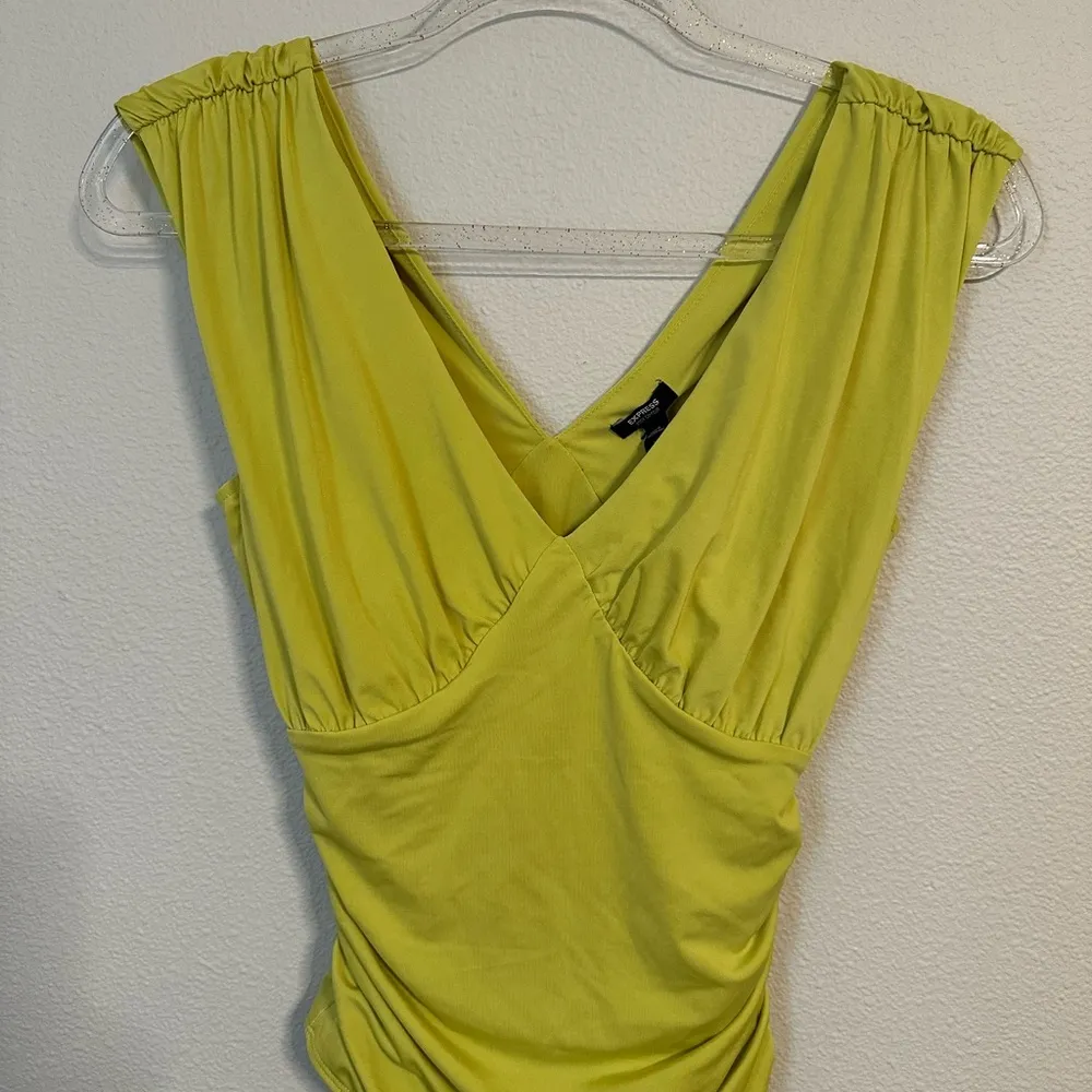 NWT Express Chartreuse Green Drapey Ruched V Neck Bodysuit - Image 3