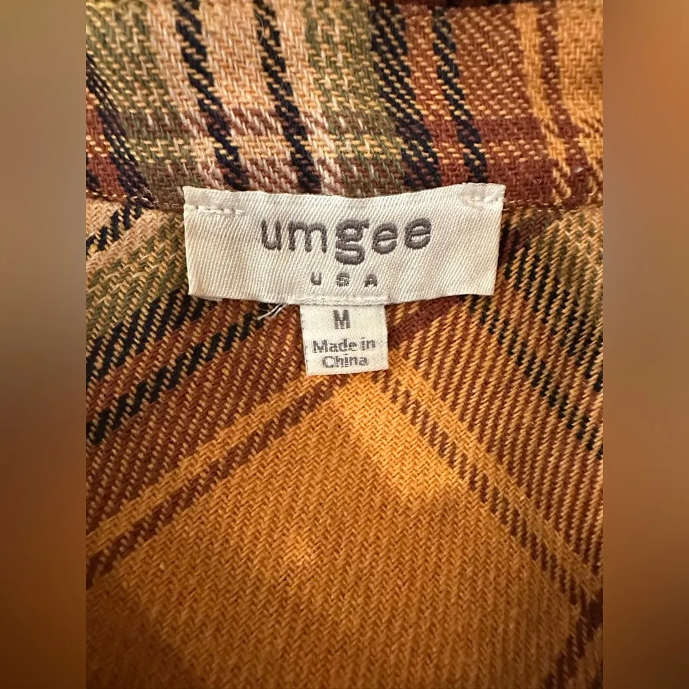 NWOT UMGEE Yellow Plaid Button-Up Shirt - Image 4