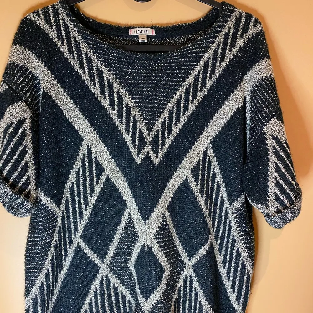 H&M Scoop Neck Black White Sweater Size Medium - Image 3