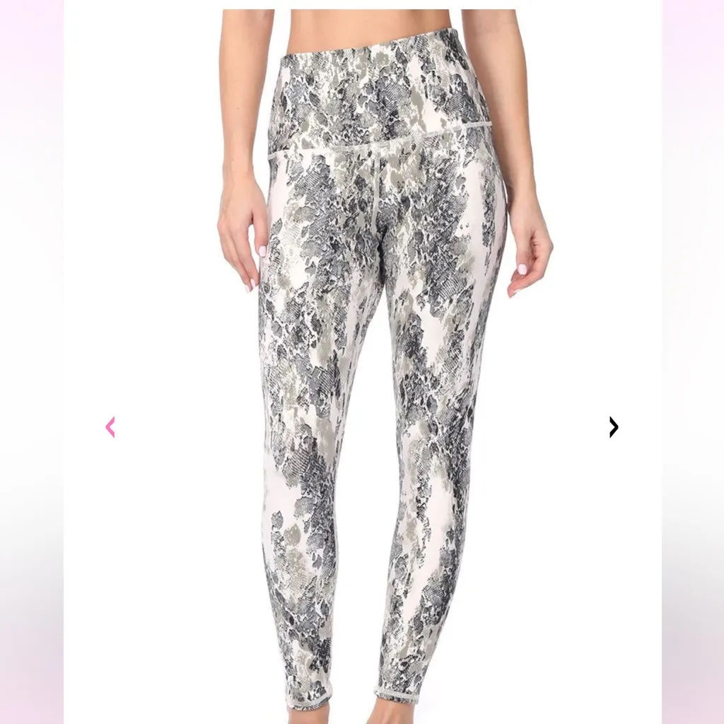 EVOLUTION AND CREATION FAUX SNAKESKIN HIGH WAISTED LEGGING - Image 8