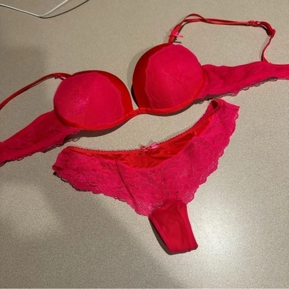 H&M super push up red / pink bra size 34A - Image 4