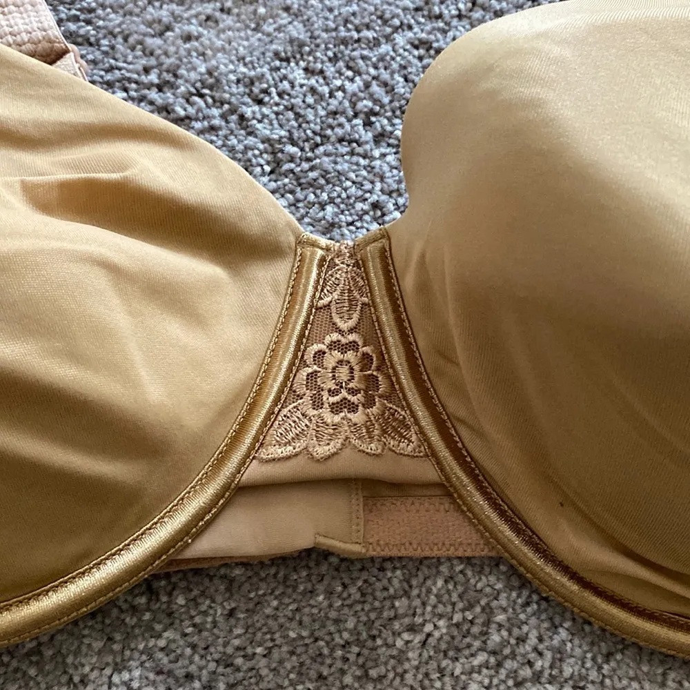 Vanity Fair Bra SIZE 44DD - Image 2