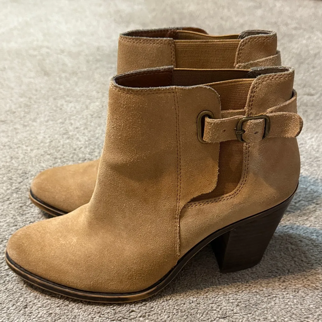 Woman’s Lucky Brand Size 8.5 Tan Suede Ankle Booties Slip On Half Side Belt - Image 2