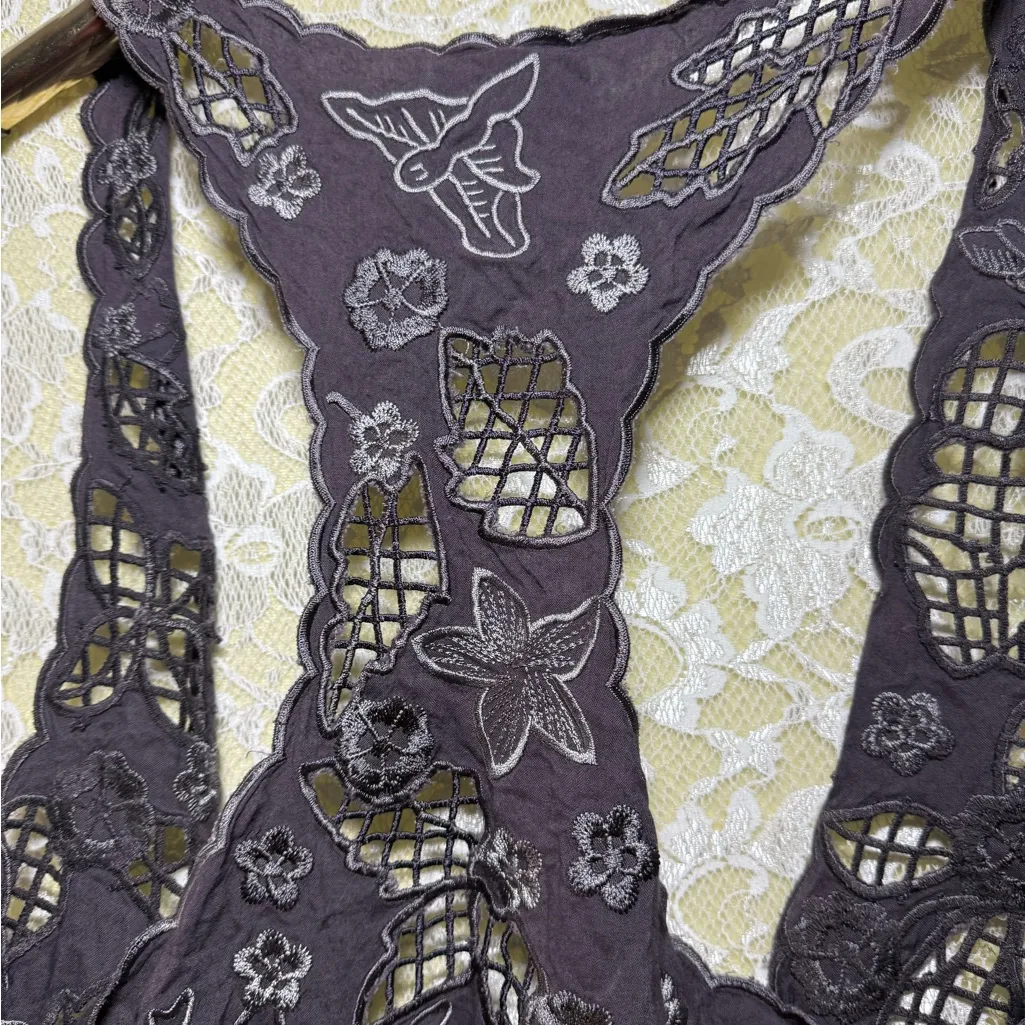 Urban outfitters purple embroidered vest swallow birds floral small like new - Image 10