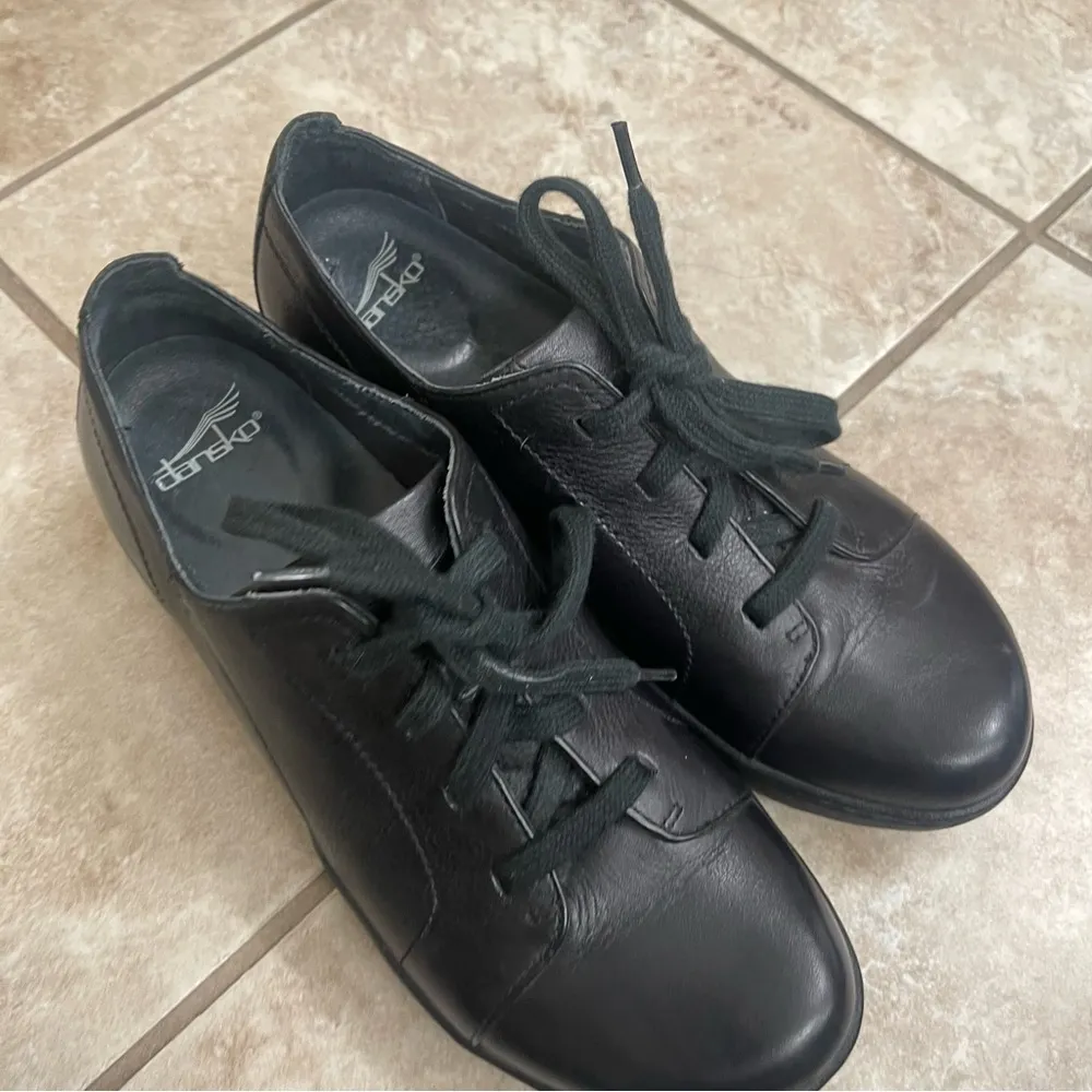 DANSKO Women's Leather Slip Resistant Sneakers black lace up size 41-USA 10.5-11 - Image 4