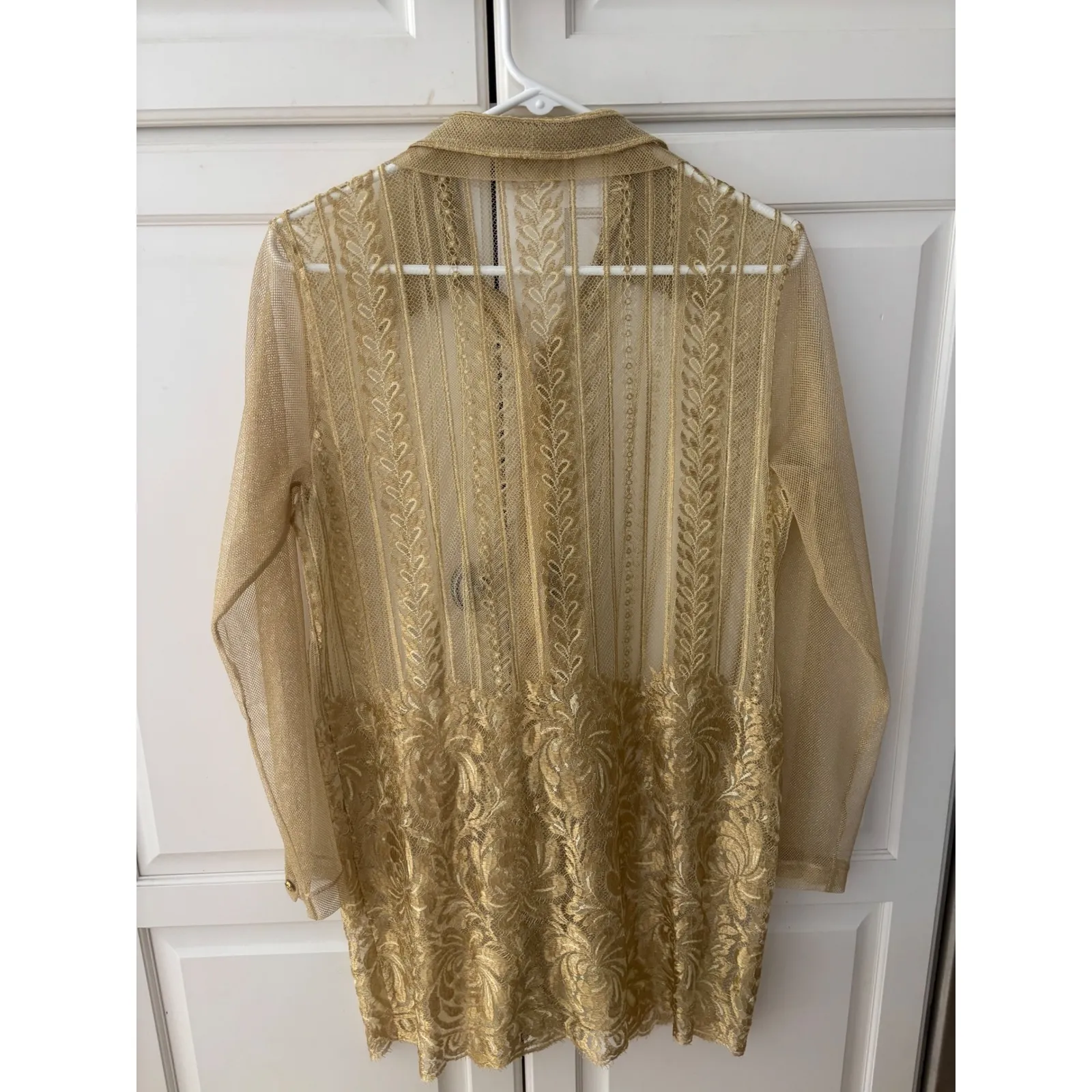 Ritmo di perla gold tunic button up top. Made‎ in Italy. Designer tunic. Size XL - Image 6