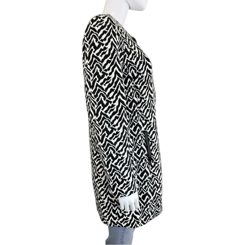 Chico's NWT Zebra Jacquard Topper Coat Size M - Image 4