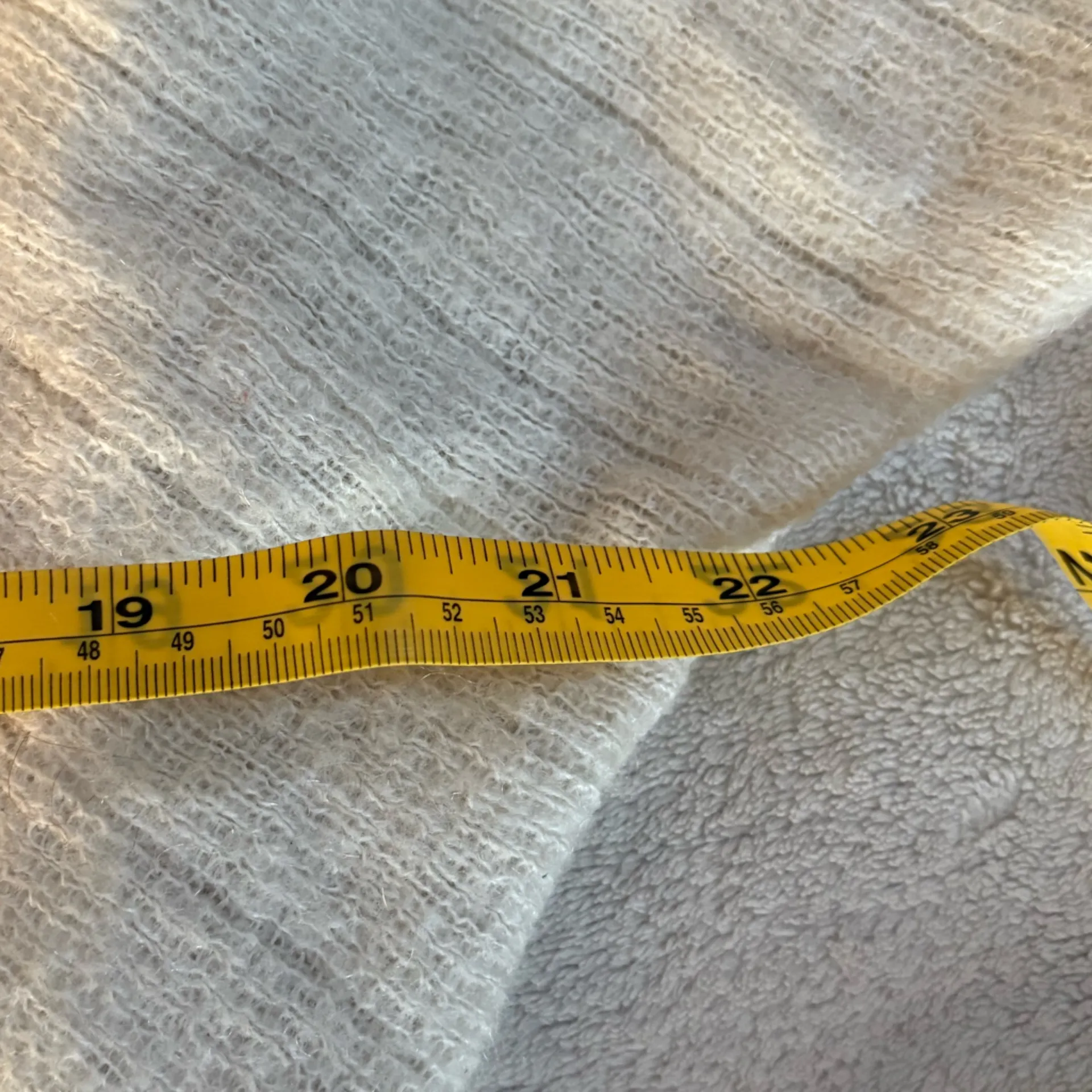 Moda International Cream Kid Mohair Blend Sweater Size‎ Large EUC White - Image 4