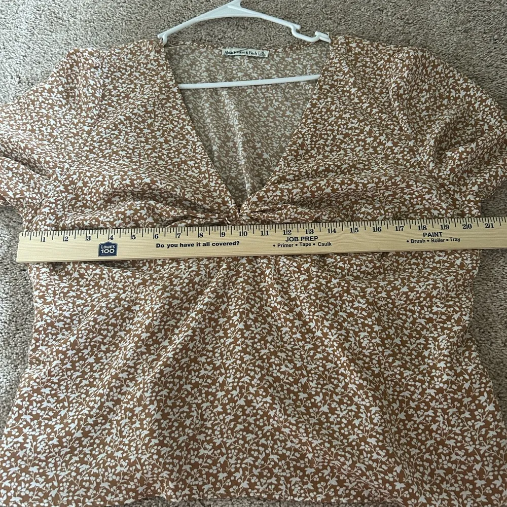 Abercrombie & Fitch Floral Feminine Flirty Twist V-Neck Long Sleeve Blouse XL - Image 7